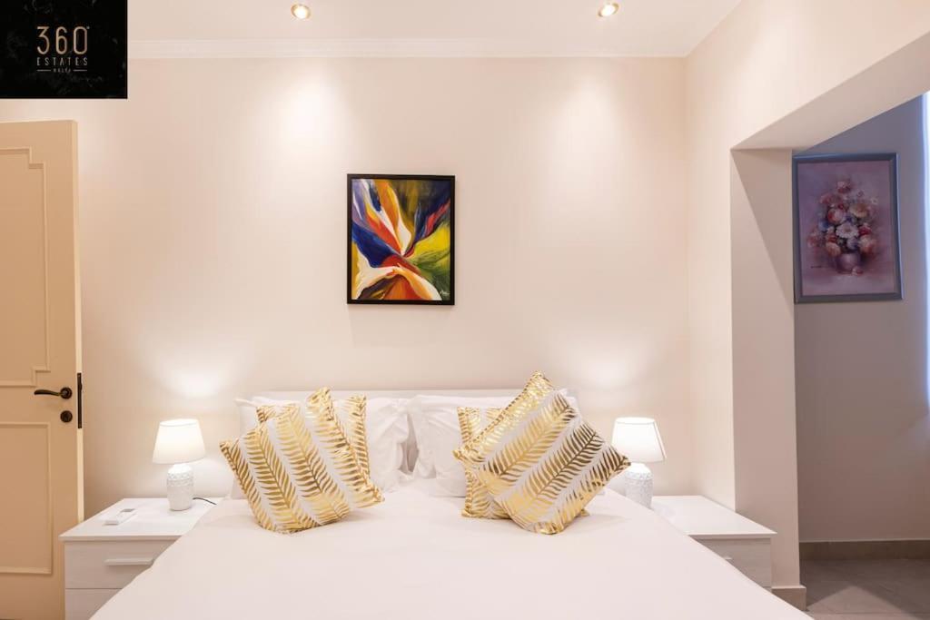 One Of A Kind, Seafront Property In St Georges Bay By 360 Estates Saint Julian's Bagian luar foto