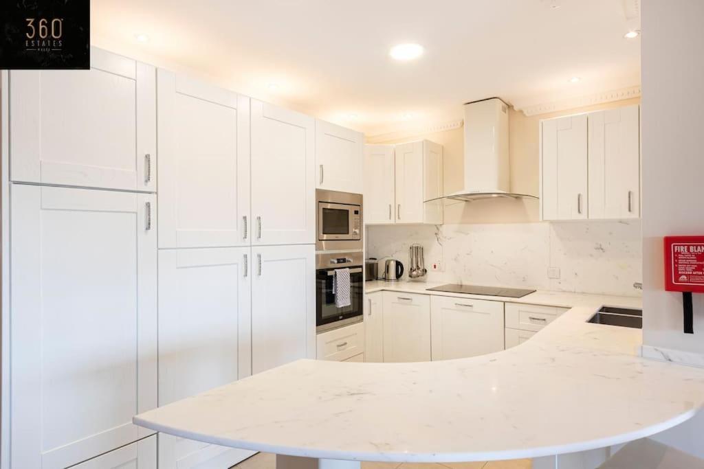 One Of A Kind, Seafront Property In St Georges Bay By 360 Estates Saint Julian's Bagian luar foto