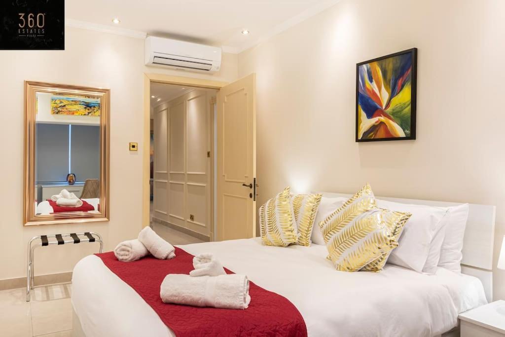 One Of A Kind, Seafront Property In St Georges Bay By 360 Estates Saint Julian's Bagian luar foto